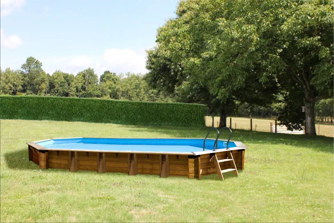 piscine semi enterrée